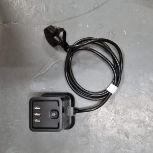 Power Outlets - Small - Black