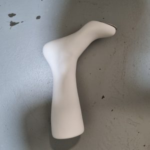 Foot Mannequin (4 magnets only)